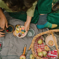 Grapat Fruits – 12 houten fruitstukken – spelen met de set – sfeerfoto 2