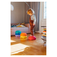 Stapelstein Original Rainbow Classic – spelen in de slaapkamer
