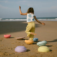Stapelstein Rainbow Set Super Confetti Pastel – balanceren op het strand