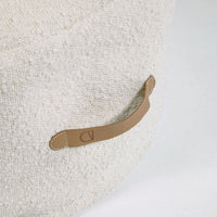 kave-home-adara-poef-wit-2-min